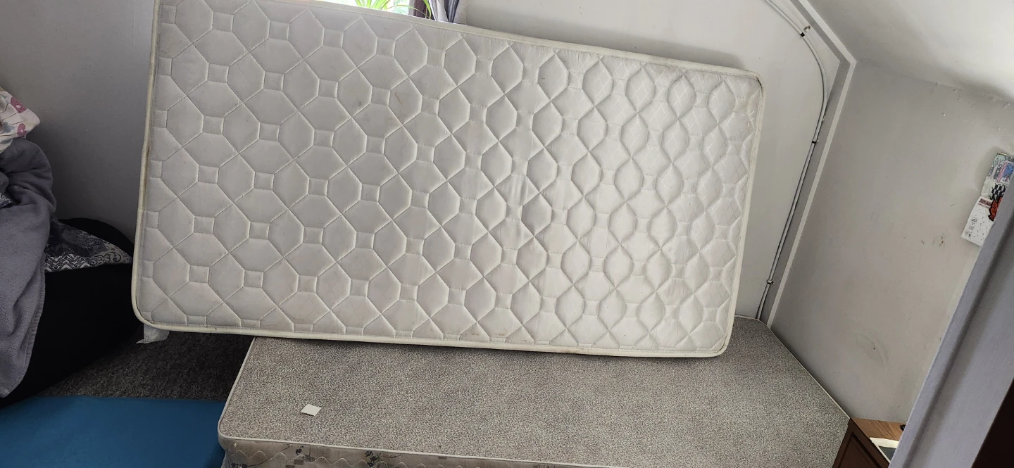 White Twin Mattress with Box stand - photo 4