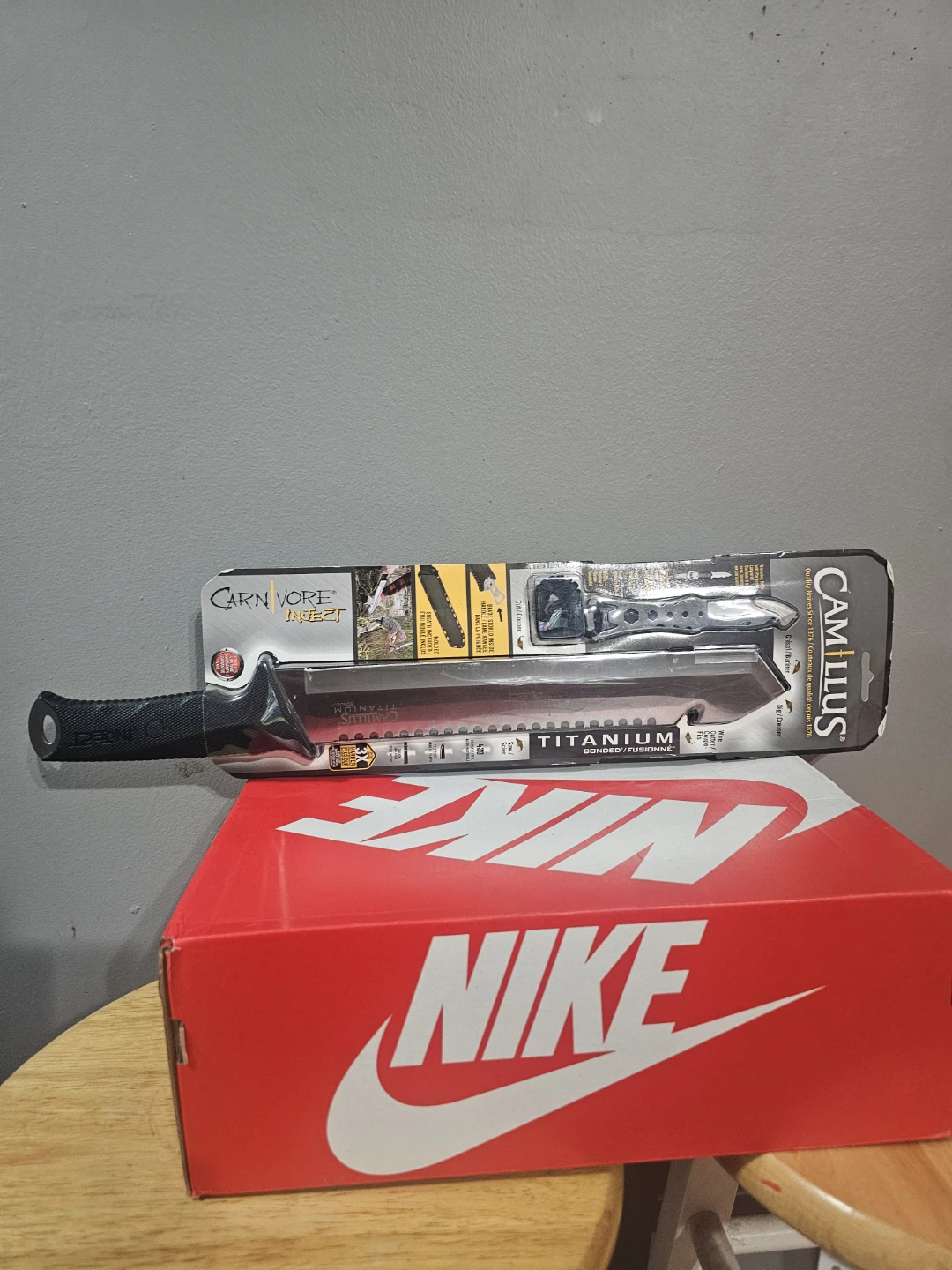 Camillus Carnivore MAG 7 Titanium Folding Saw