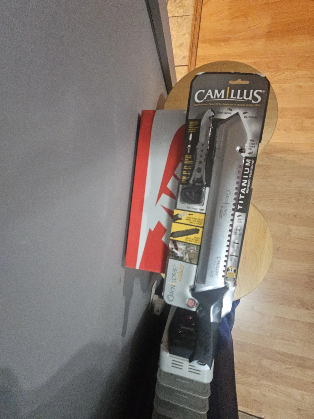 Camillus Carnivore MAG 7 Titanium Folding Saw - photo 2