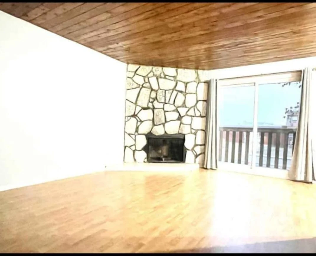 2 bedroom 1.5 bath townhouse  for rent