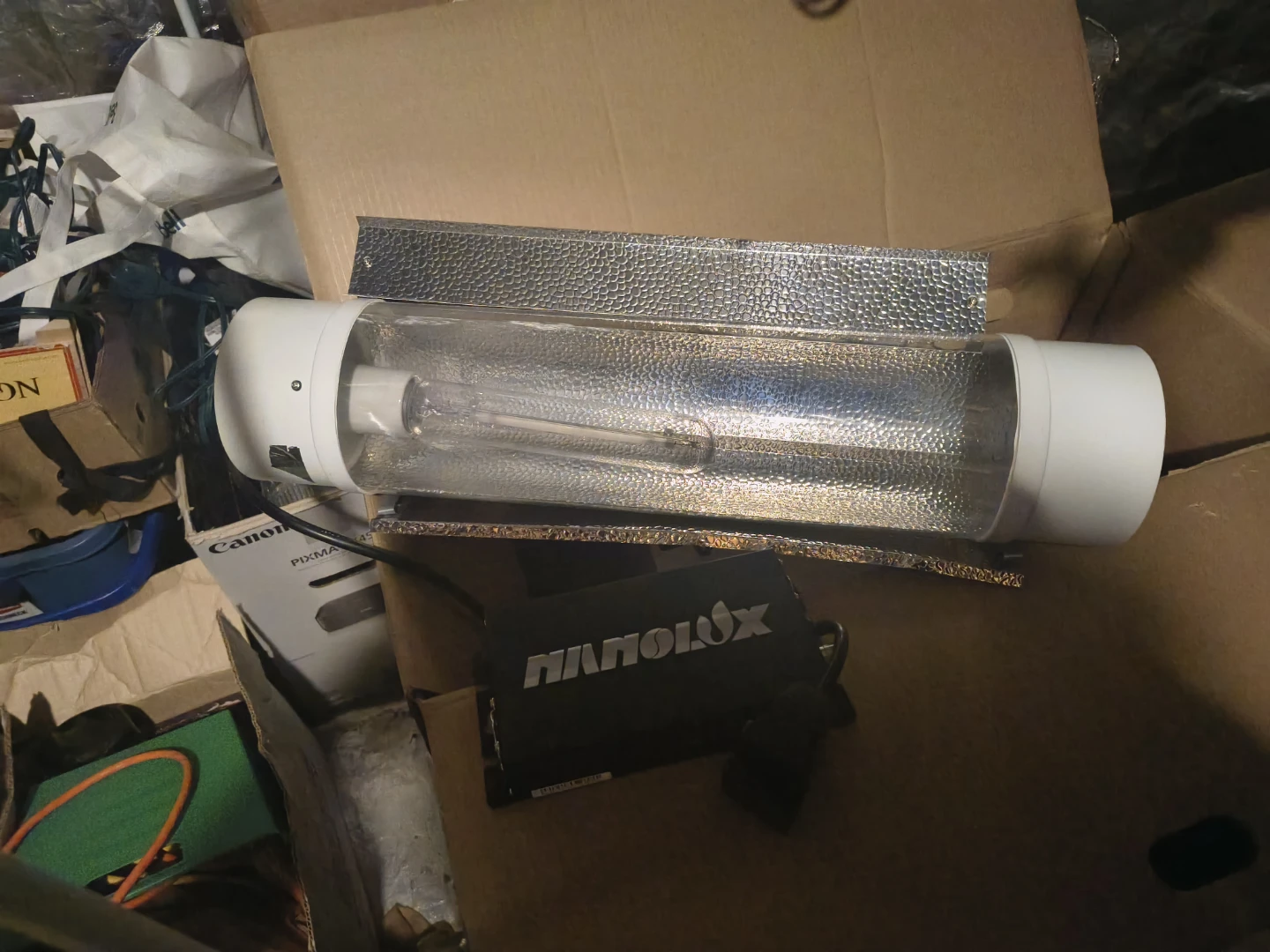 Indoor growing equipment - photo 2