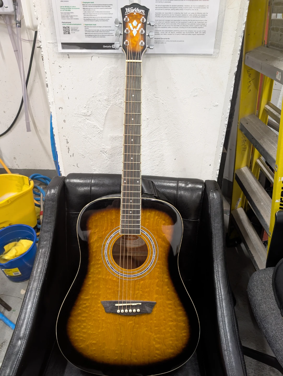 Washburn Acoustic Guitar - photo 4