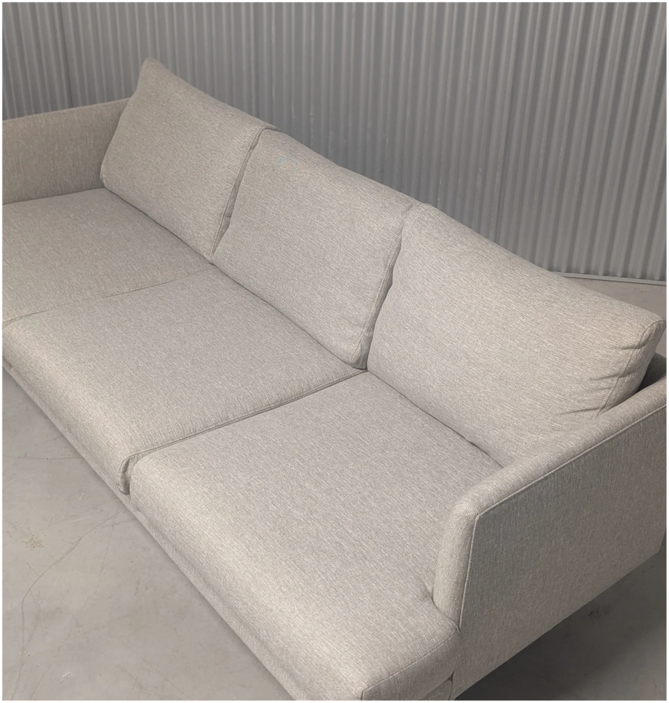 Article Sofa - photo 4