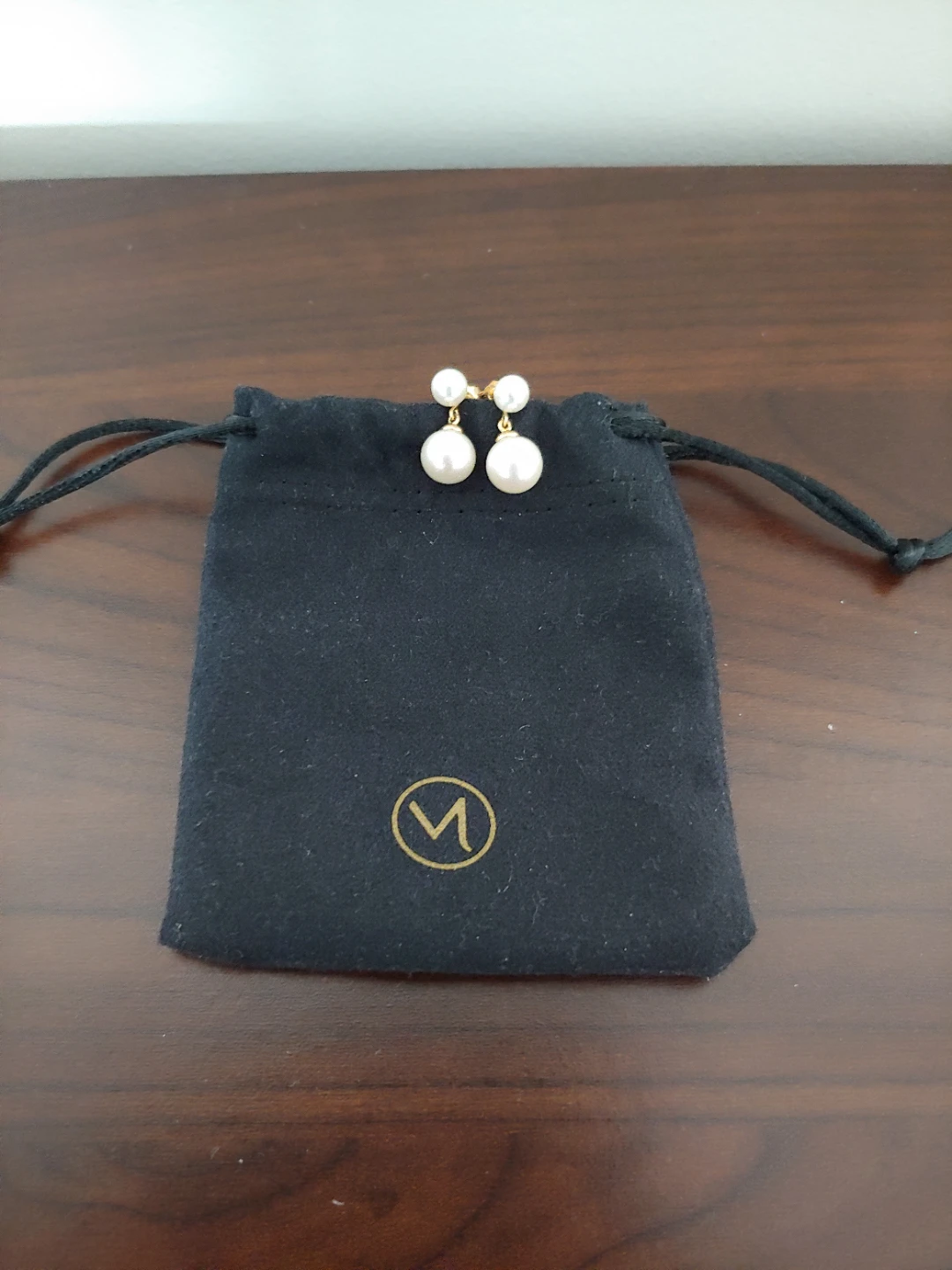 Mejuri Essential Pearl Earrings - photo 5