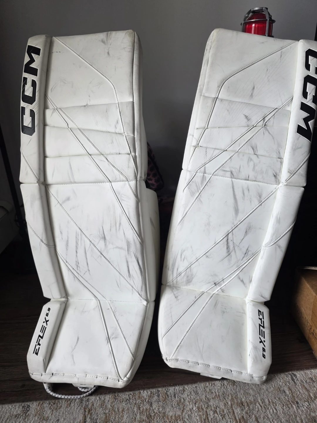 CCM EFLEX 6.9 34+1 Pads and CCM EFLEX 6 PRO Sr Blocker