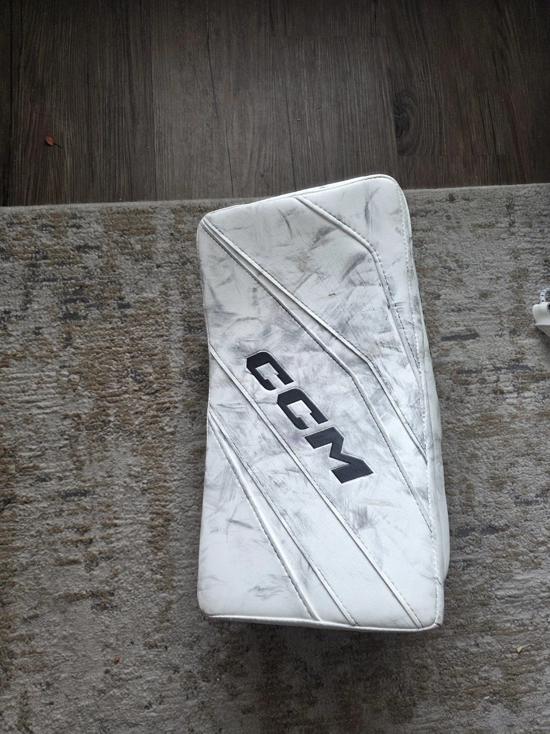 CCM EFLEX 6.9 34+1 Pads and CCM EFLEX 6 PRO Sr Blocker - photo 4