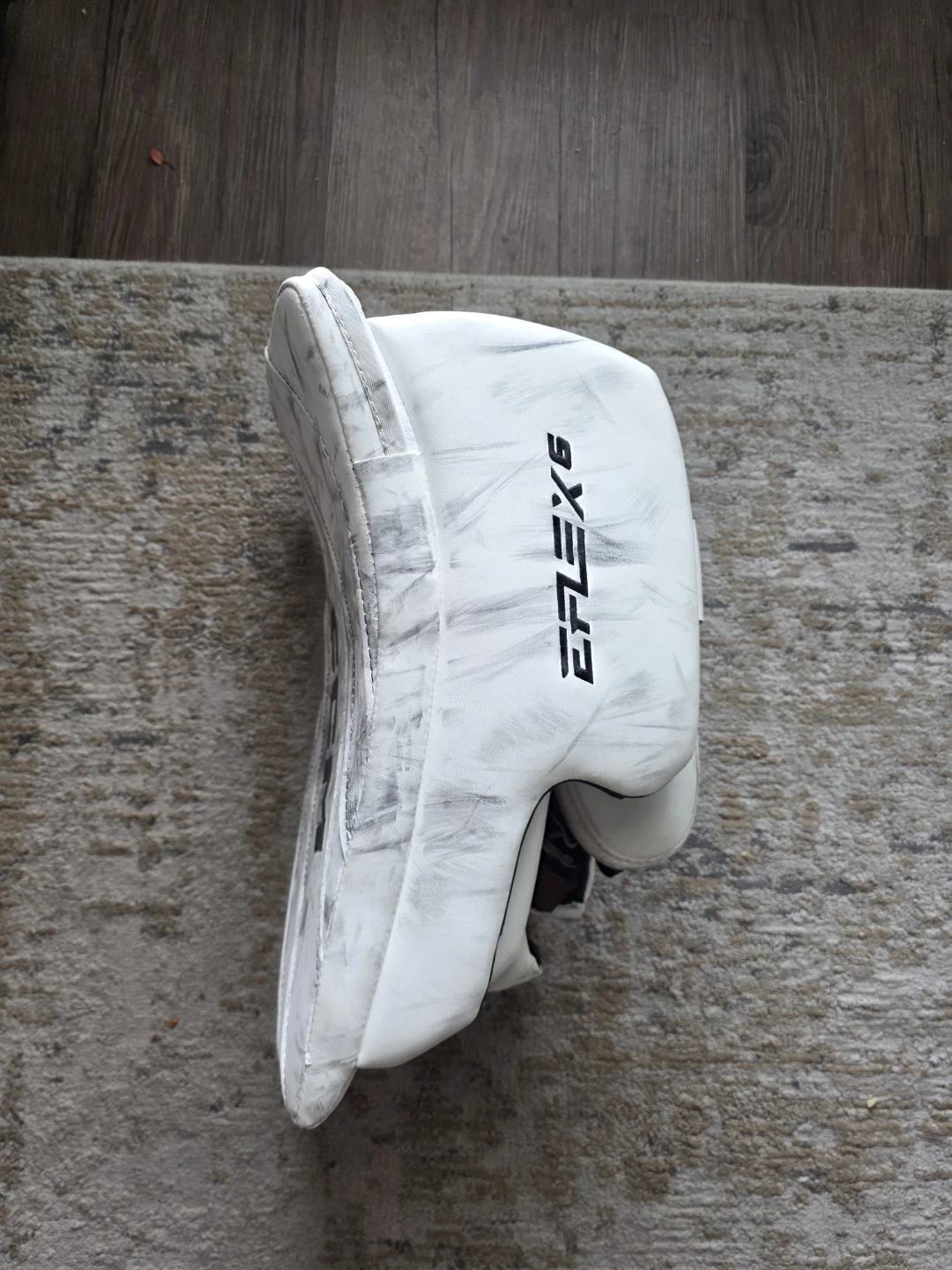 CCM EFLEX 6.9 34+1 Pads and CCM EFLEX 6 PRO Sr Blocker - photo 5