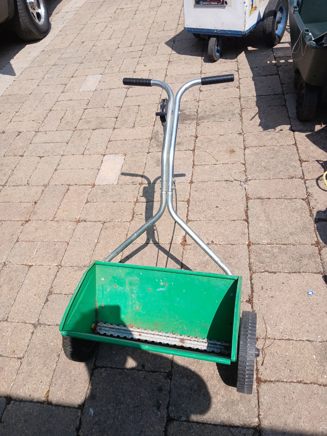 Sears 20 In. Lawn Spreader
