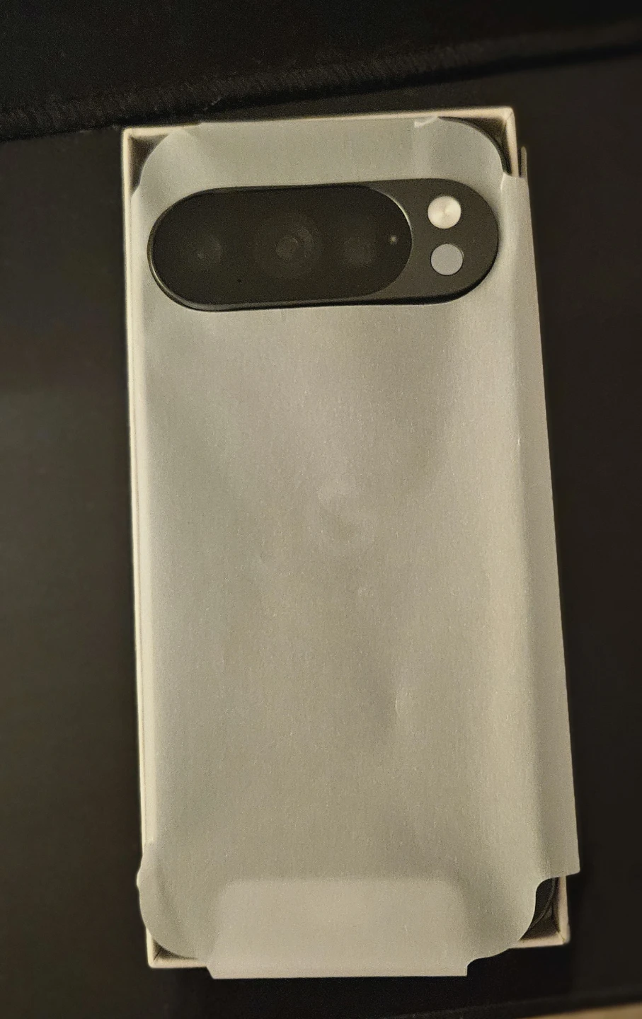 Google pixel 10 pro phone - photo 5