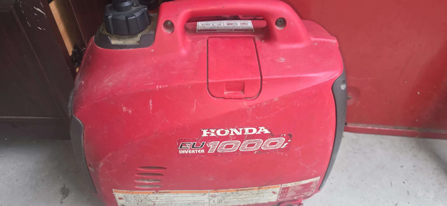 Honda EU1000i Inverter Generator - photo 3