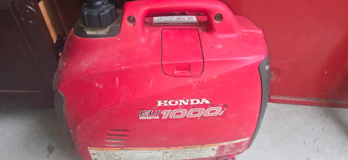 Honda EU1000i Inverter Generator - photo 3
