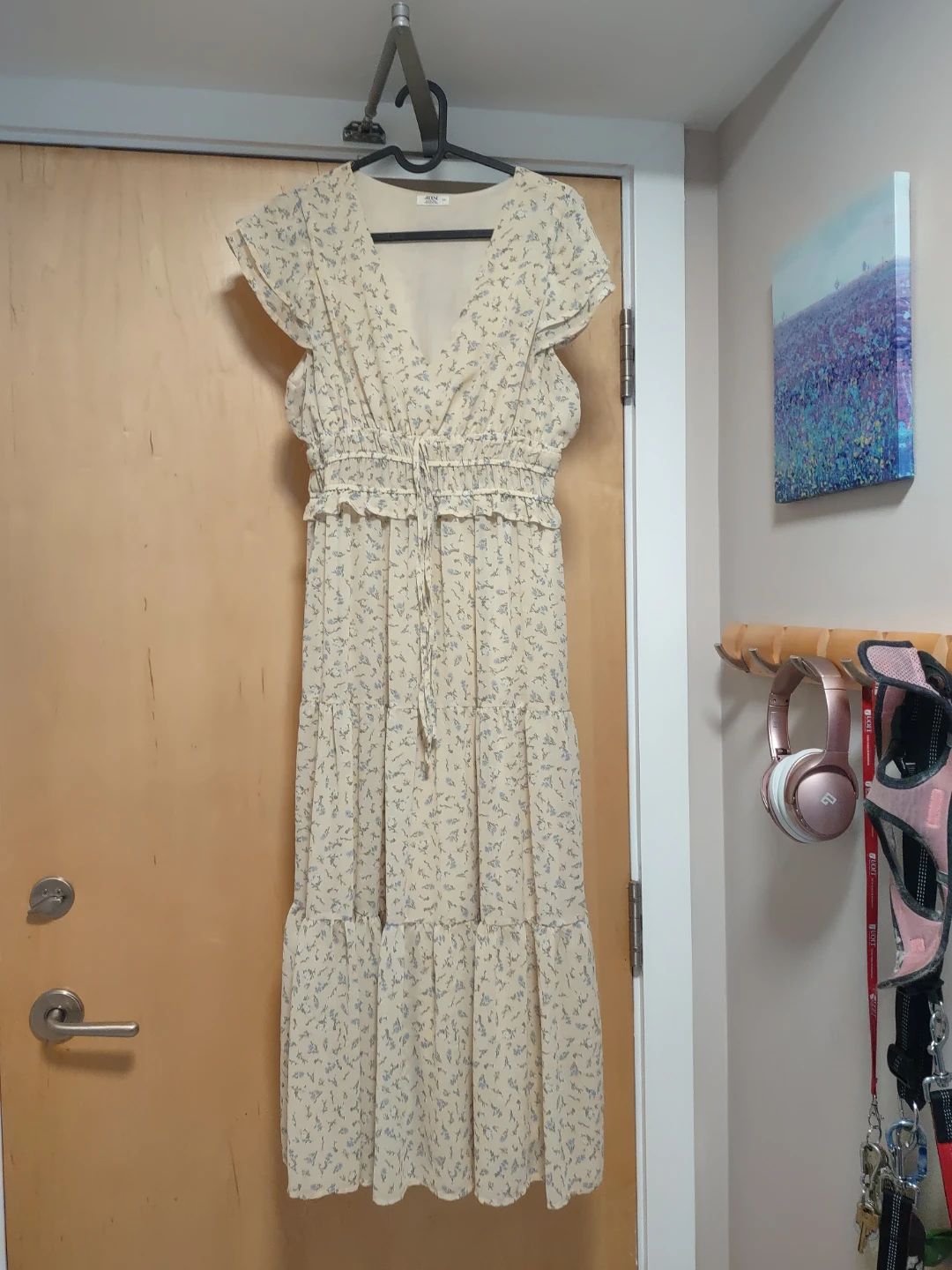 Women's dresses - size small - photo 3
