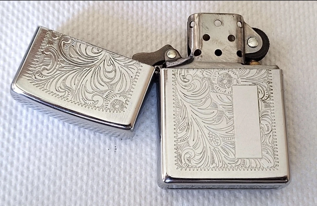 Zippo Lighter Venetian High Polish Chrome Niagara Falls Ontario - photo 3