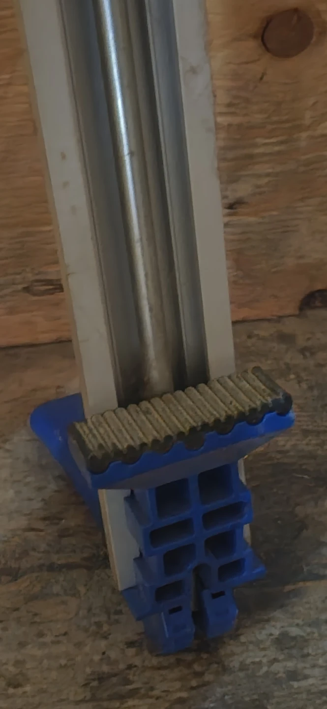 Adjustable Bar Clamp