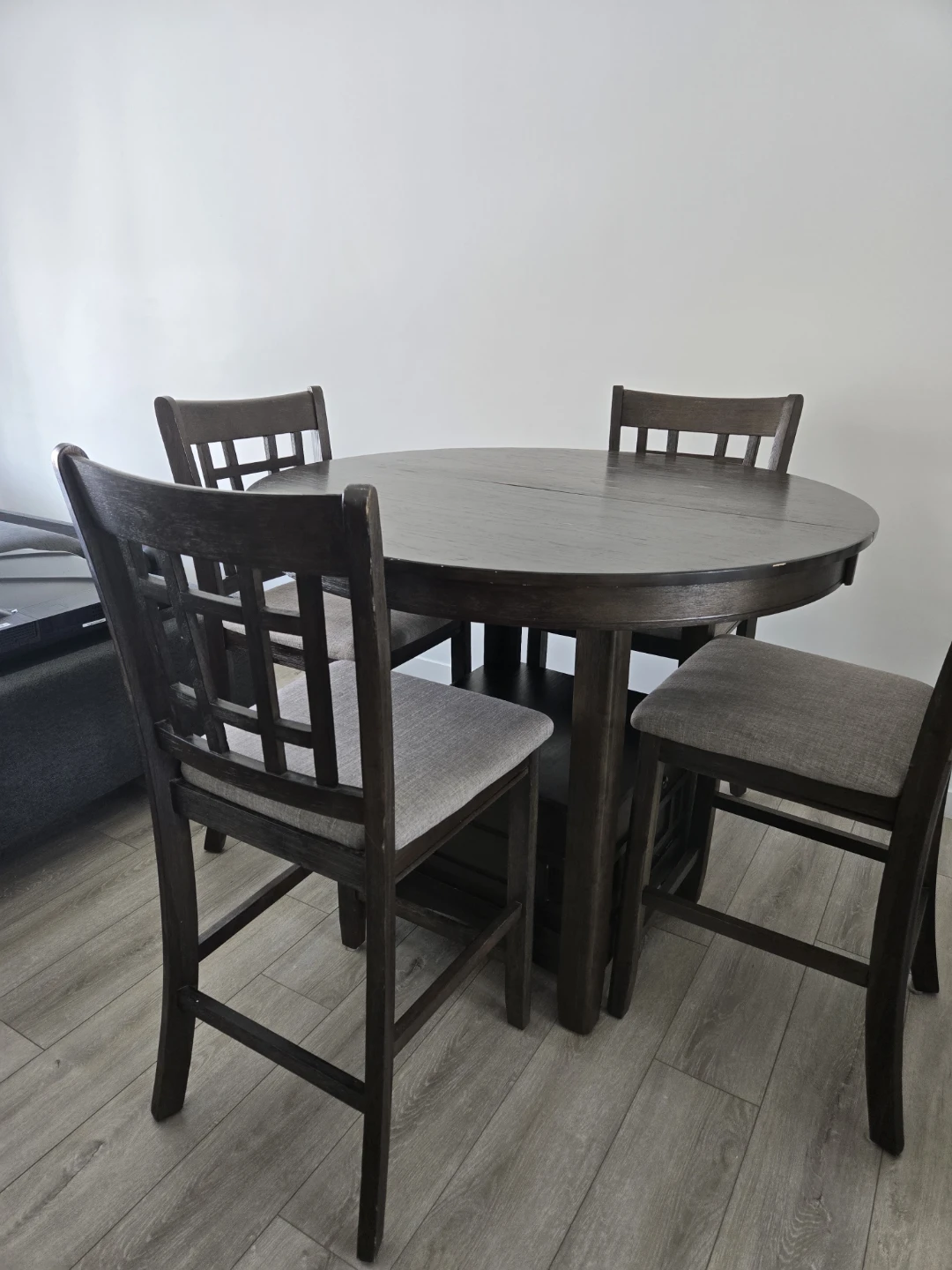 Dining table - photo 2