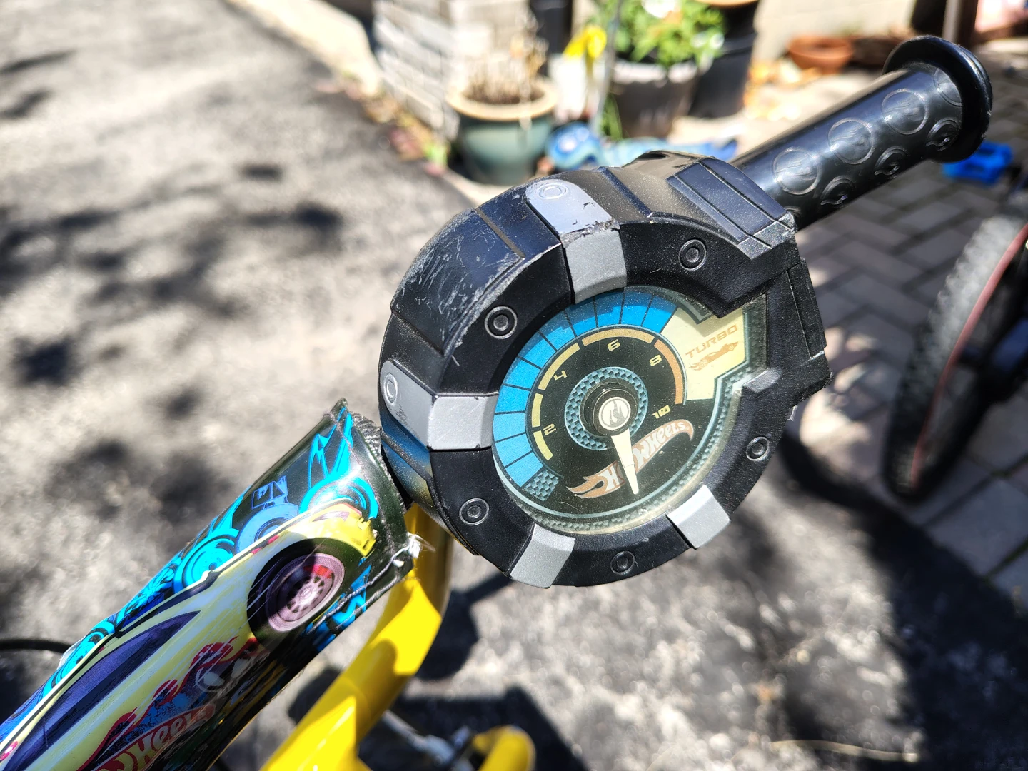 Hot Wheels Kids Bike with Training Wheels - photo 4