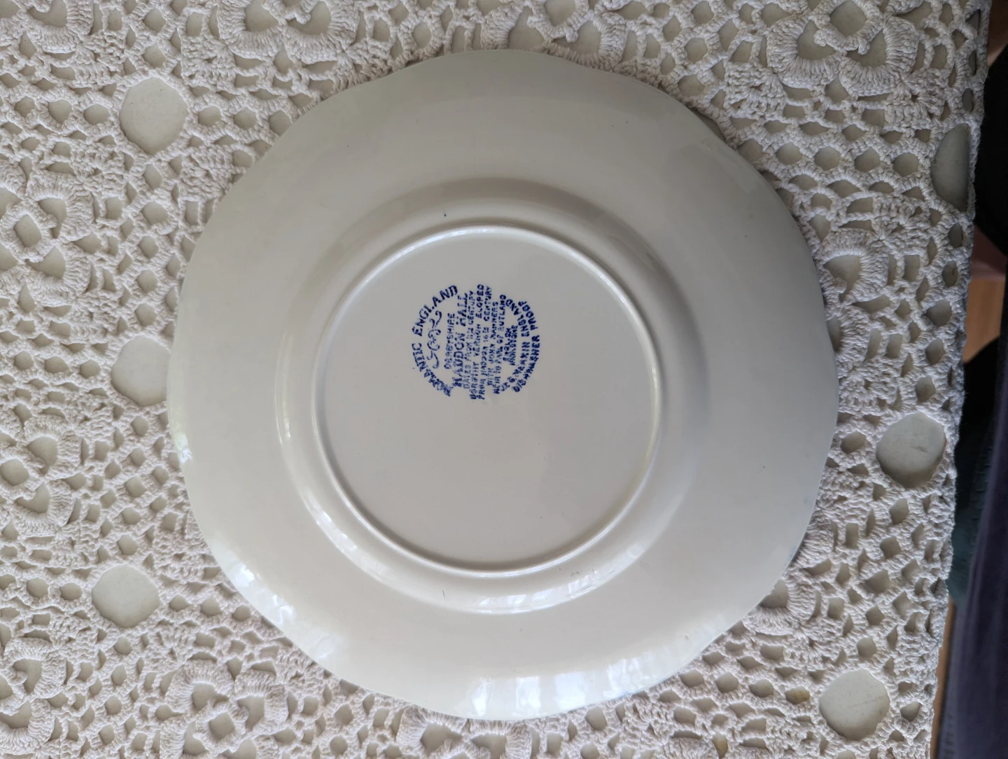J&G Meakin "Romantic England" plate - photo 2