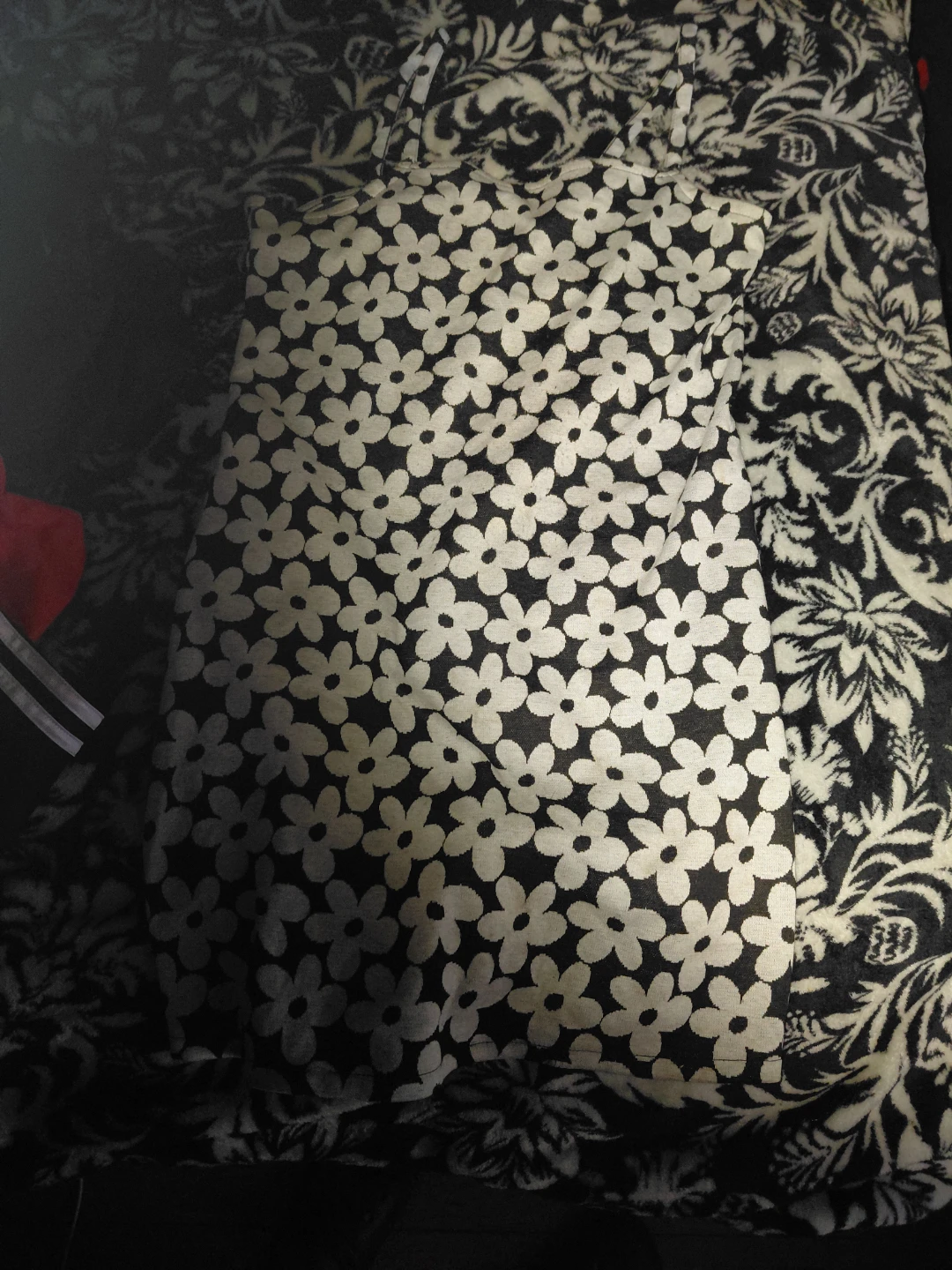 Old Navy Girls XL (14-16) Black Daisy Print Dress - photo 3
