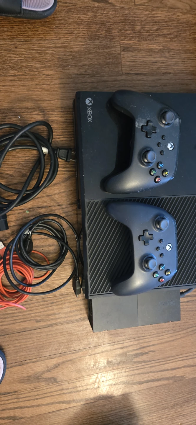 Xbox One Console with Two Controllers and Cables - photo 2
