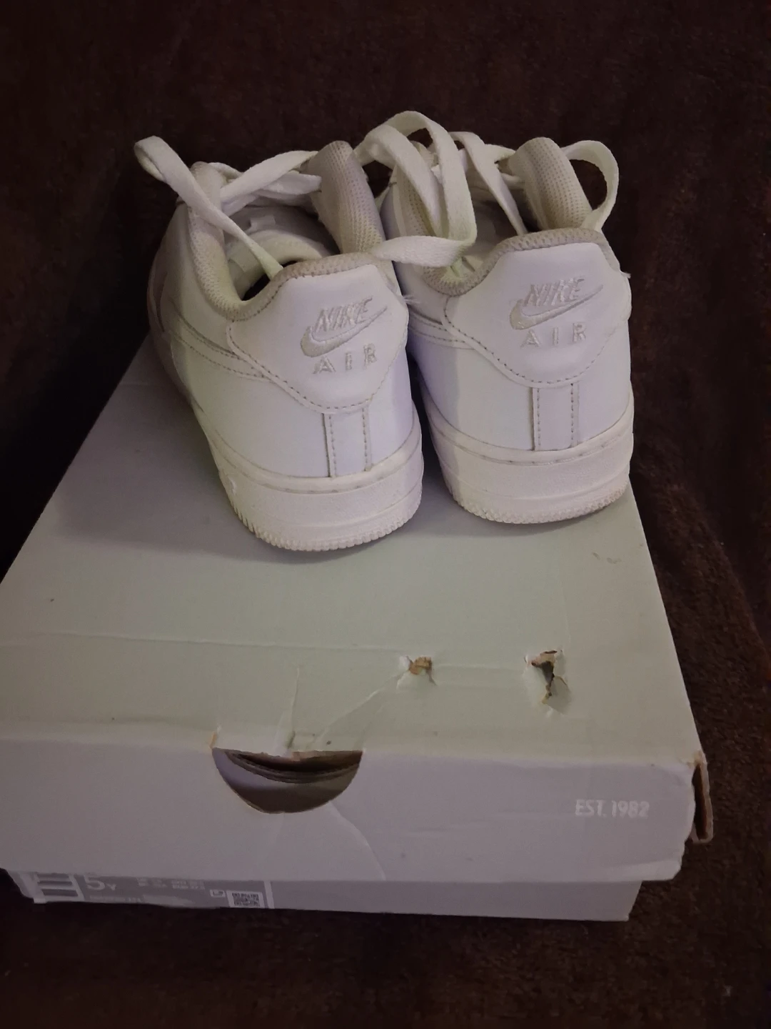 Nike Air Force 1 low white size 5y - photo 3