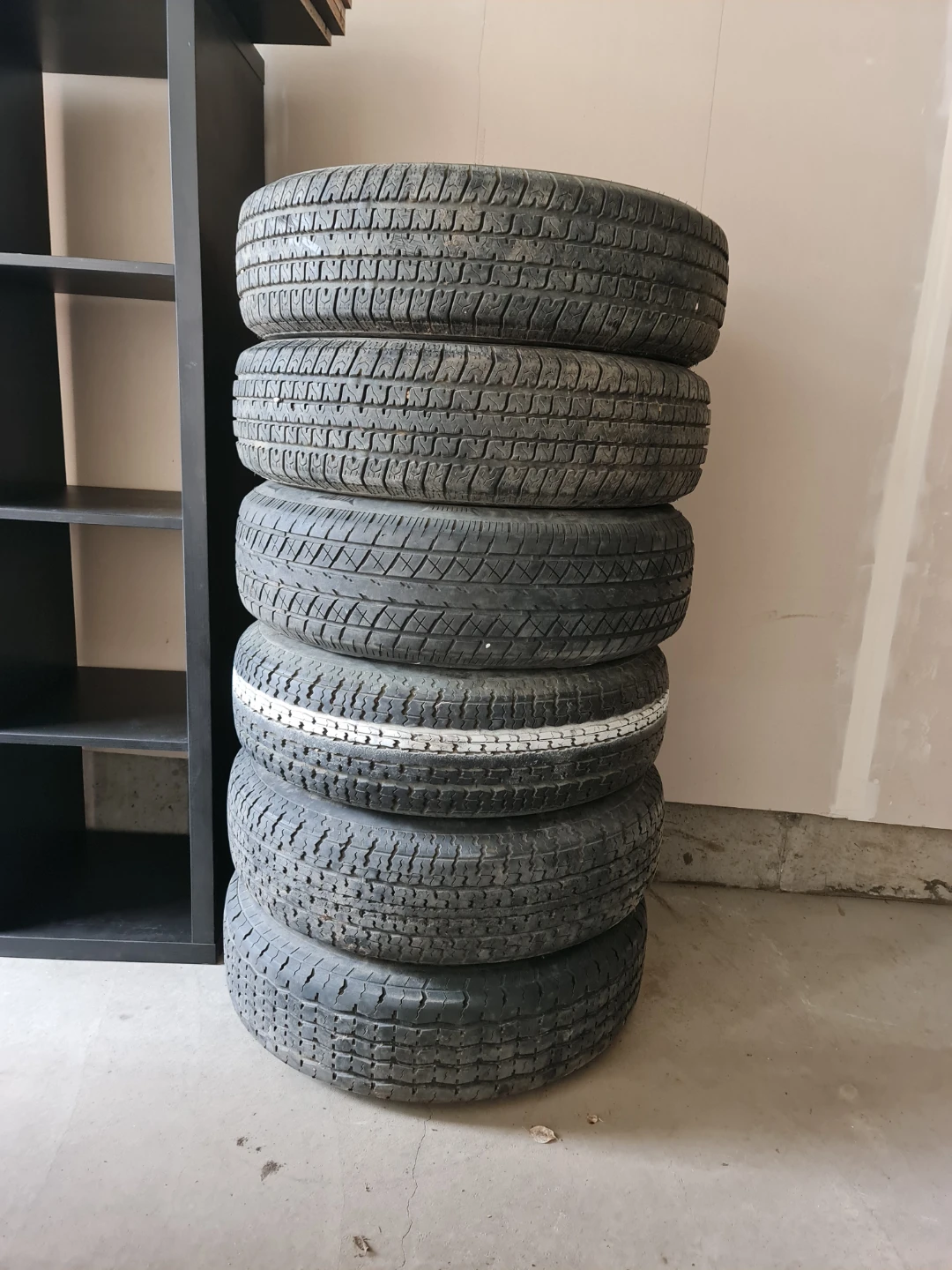 Set of 4 Trailer Tires with Rims 205/75/R15 plus 2 more tires. - photo 2