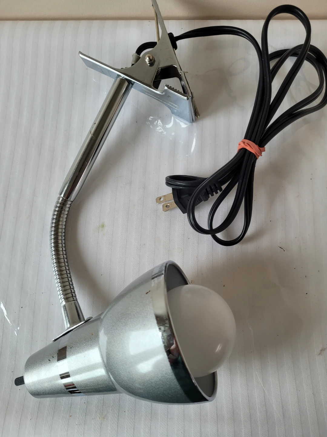 Clip-on Desk Lamp - photo 2