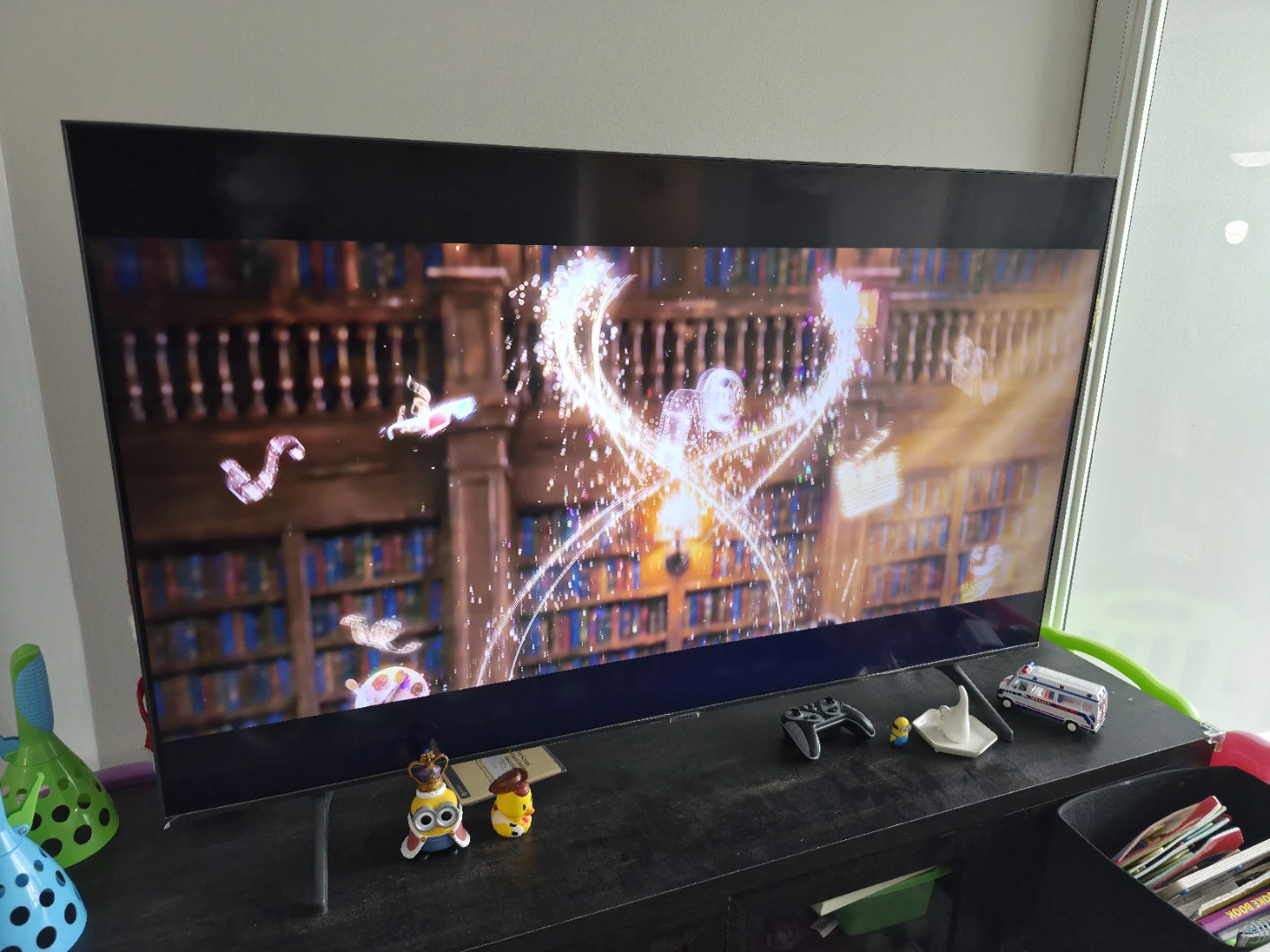 Samsung 55" TU7000 4K UHD Smart TV - photo 4