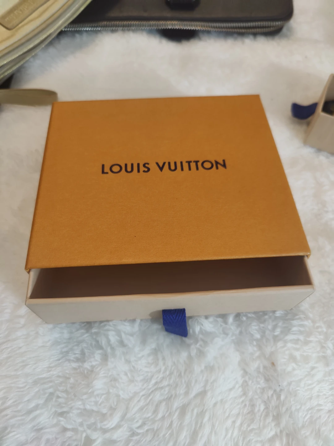 Louis Vuitton Orange Paper Box - photo 5