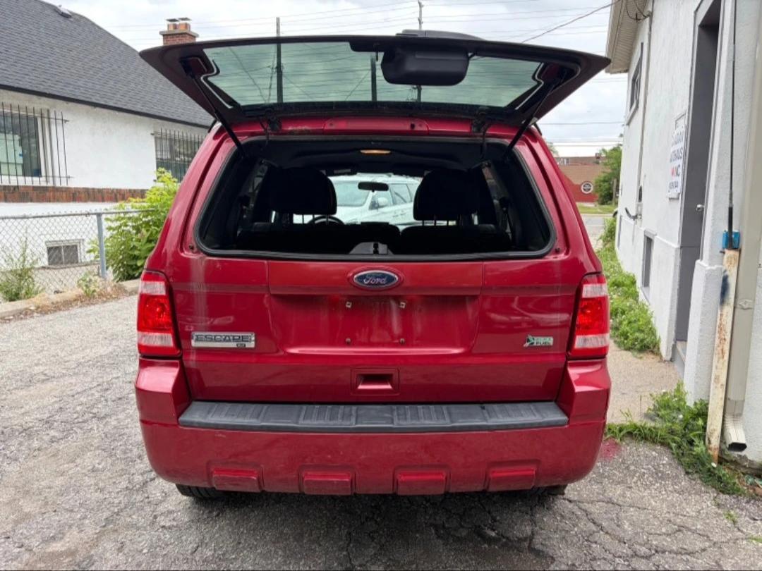 2010 Ford Escape XLT SUV - photo 5