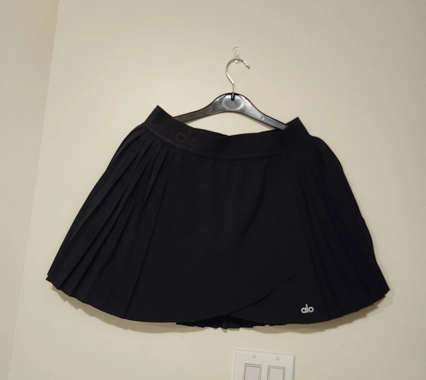 Alo Yoga Black Pleated Tennis Skirt - photo 5