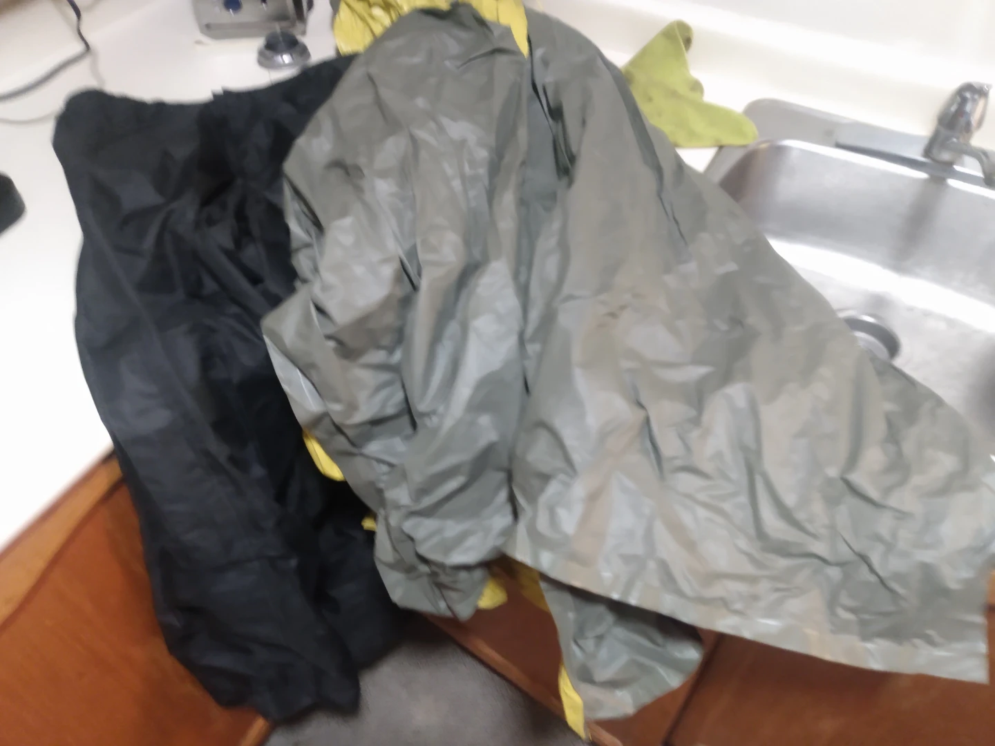 Rain Gear Set - Black and Grey - photo 2
