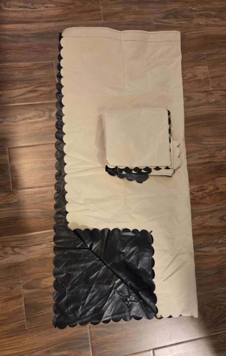 100% Blackout Curtains with Scalloped Edge