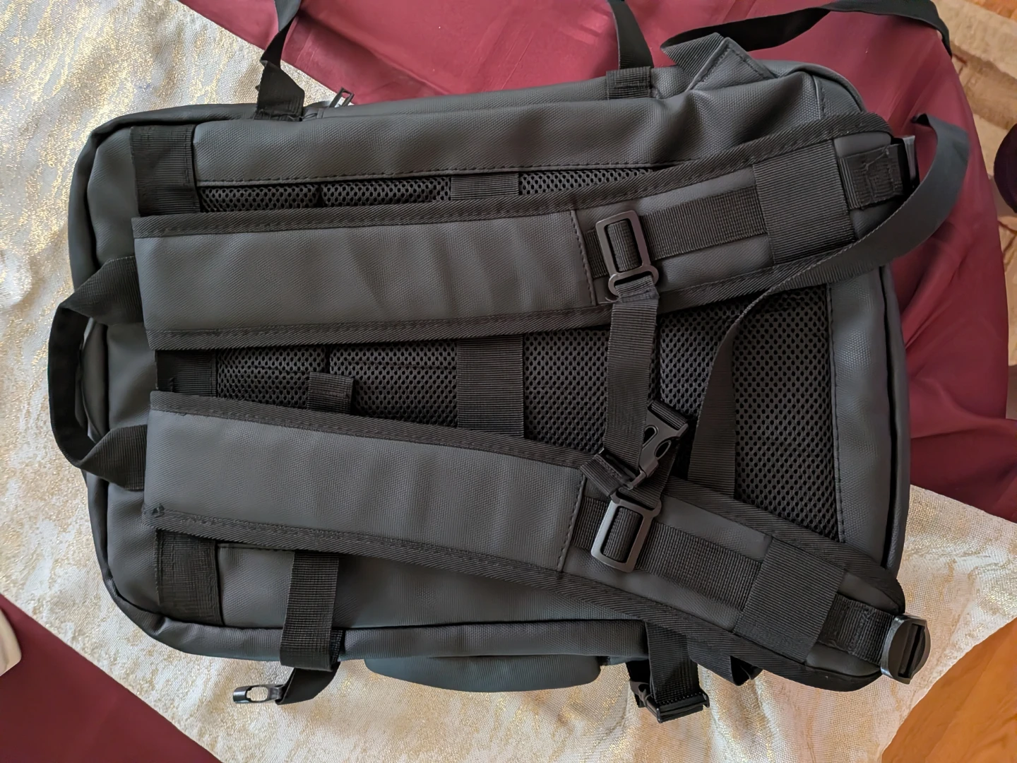Large backpack for traveling or anything else - photo 3