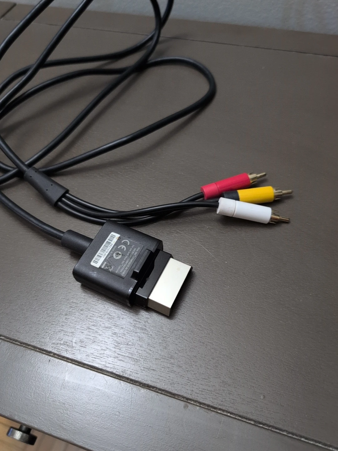 Official OEM Microsoft Xbox 360 AV Composite Audio/Video Cable