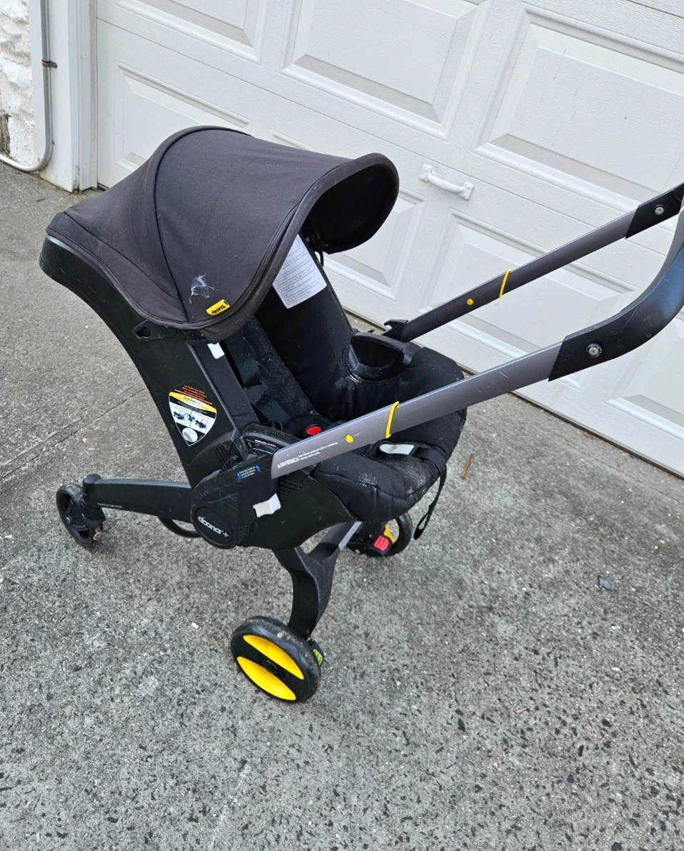 Doona car seat and stroller - photo 2