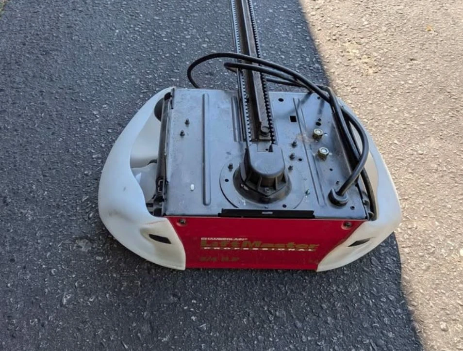 LiftMaster Professional Garage Door Opener - 3/4 H.P. - photo 2