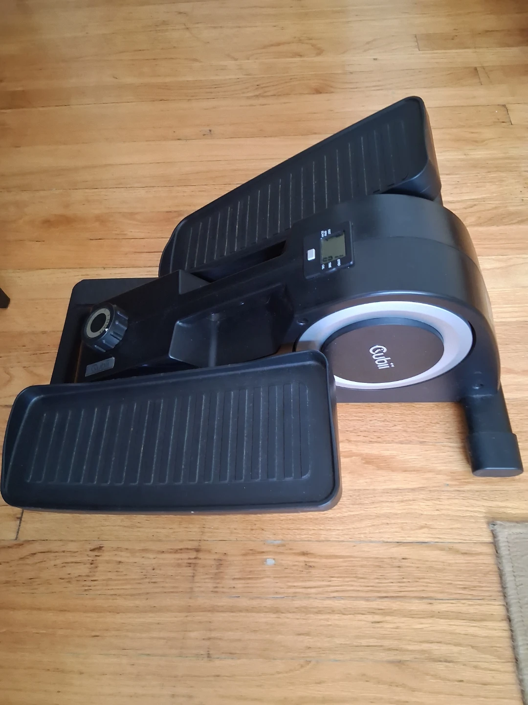 Cubii Under Desk Elliptical Mashine - photo 3