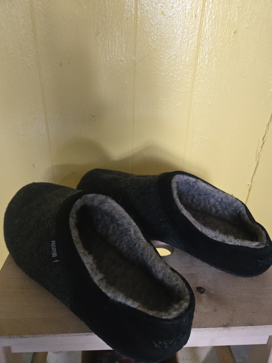 Red Head Brand Co. Men's Slippers Size 11 - photo 2