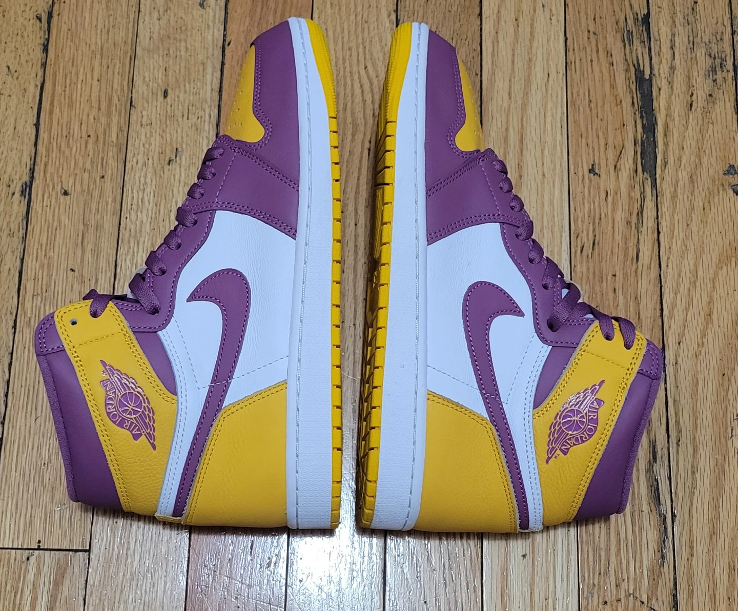 Nike Air Jordan 1 High Shoes Size 10.5 - photo 4