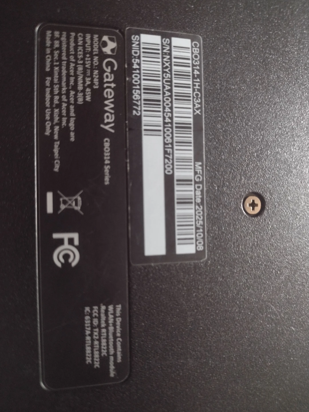 Gateway Chromebook CB0114 - photo 3