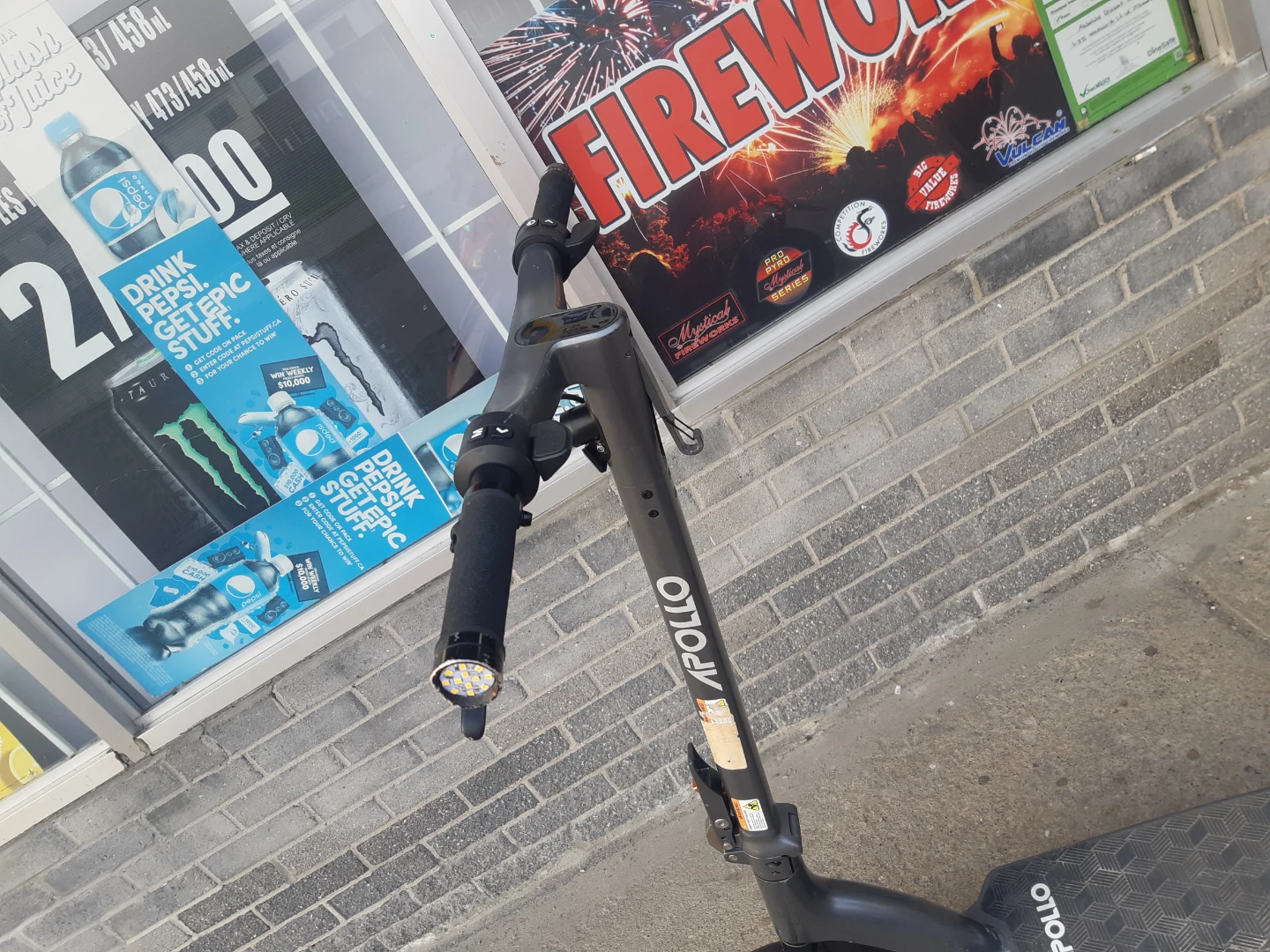 Apollo Electric Scooter