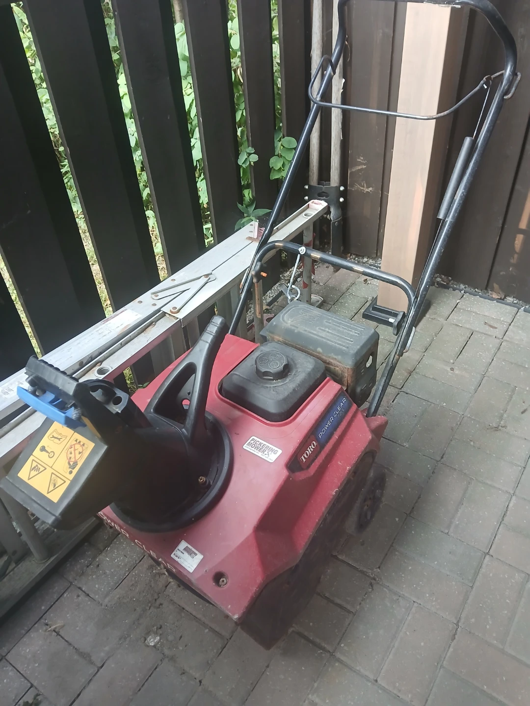 Toro Power Clear Snowblower - photo 2