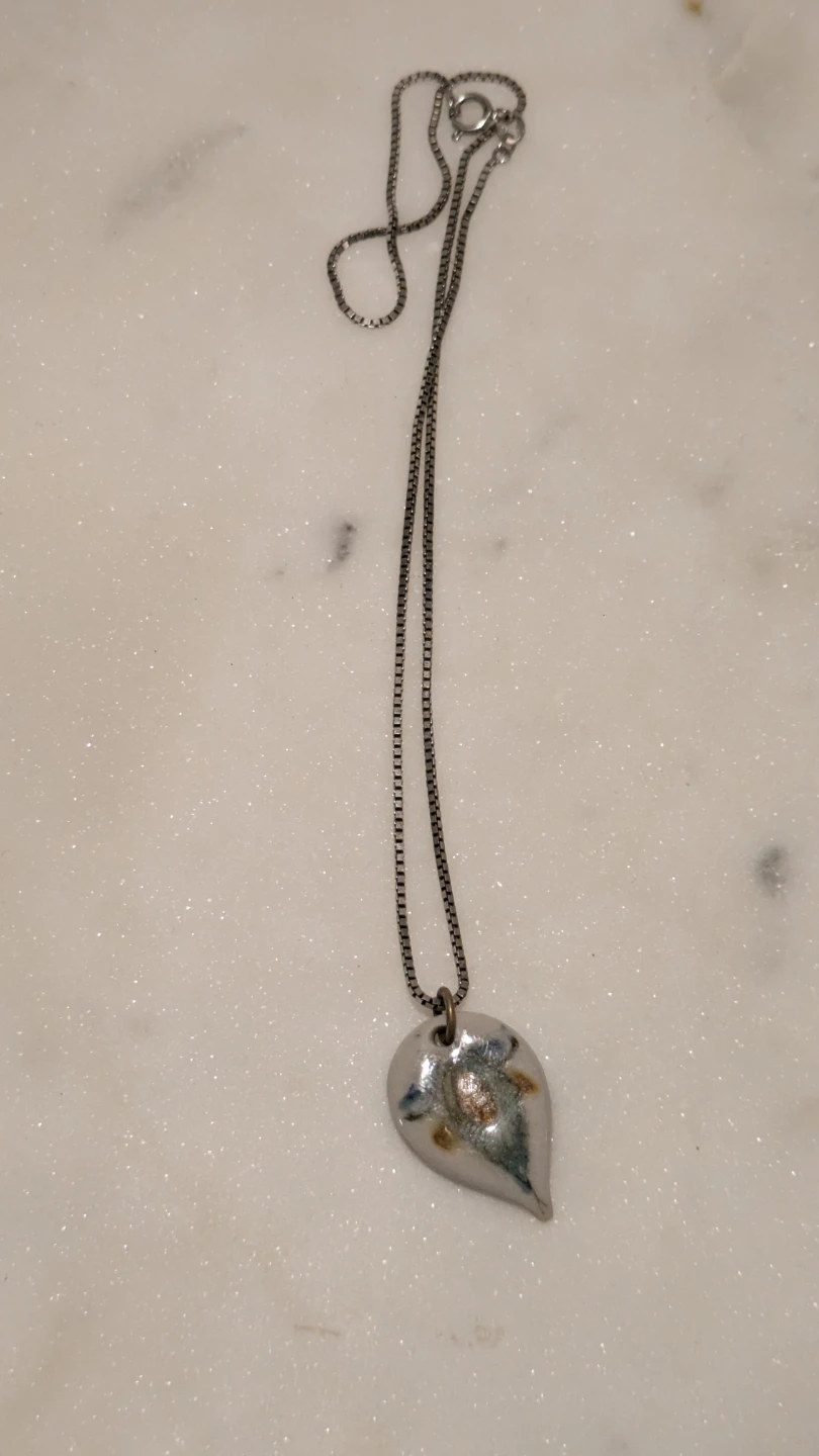 Ceramic Leaf Pendant Necklace - photo 3