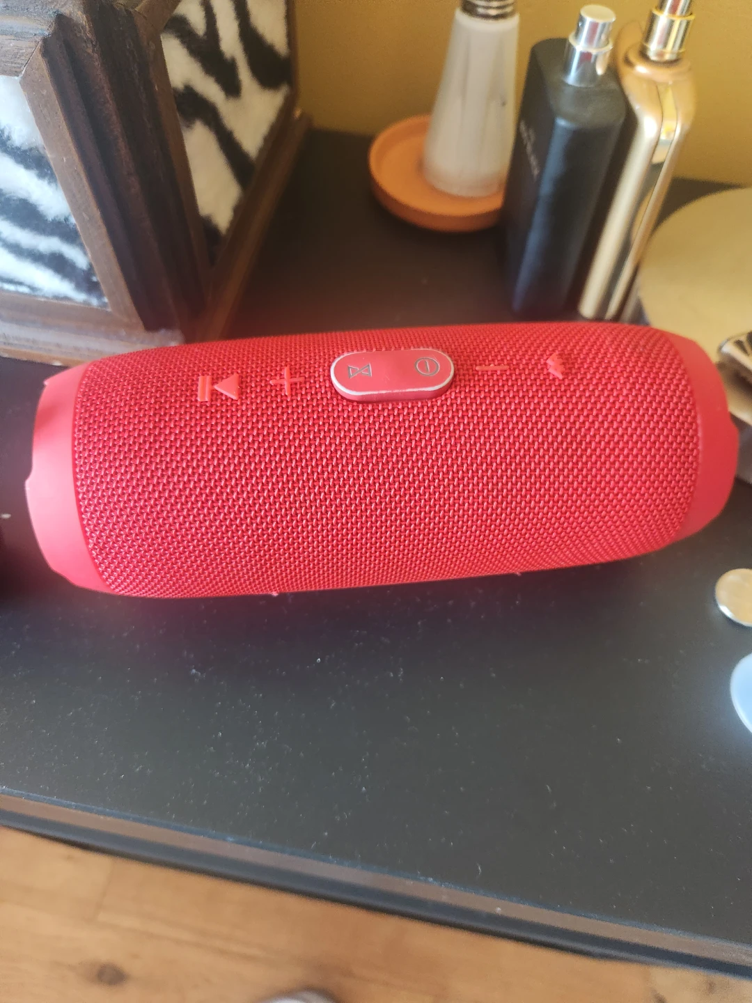 Red speker