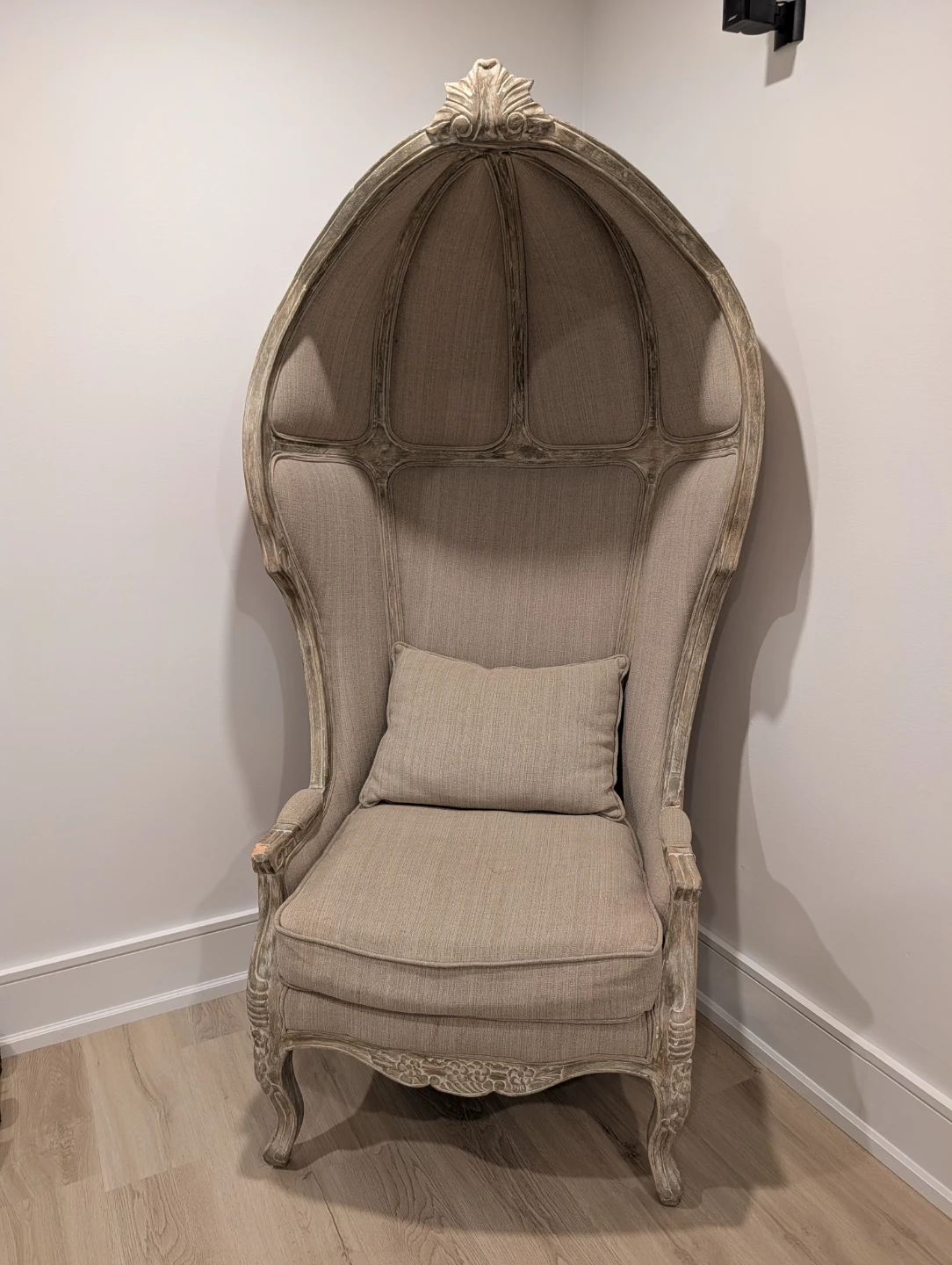 Vintage Canopy Accent Chair - photo 2
