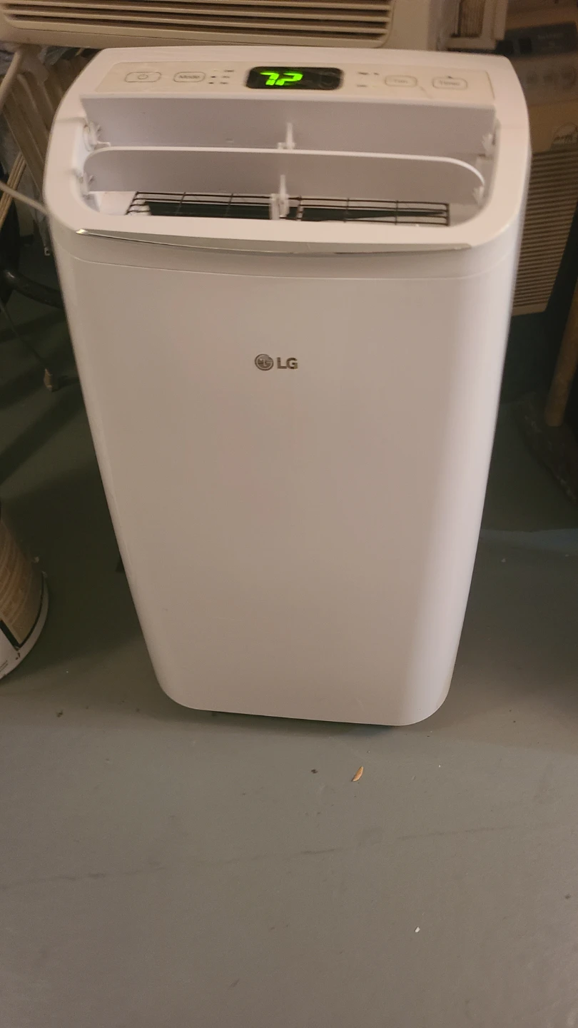 LG Portable Air Conditioner LP0818WNR - photo 3