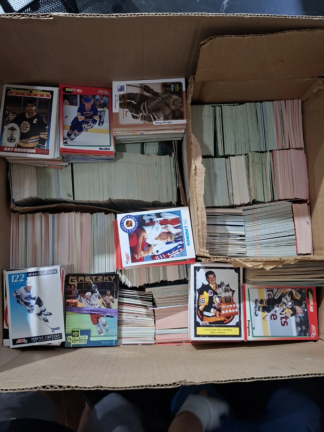 Huge box lot of Sports Cards - photo 2