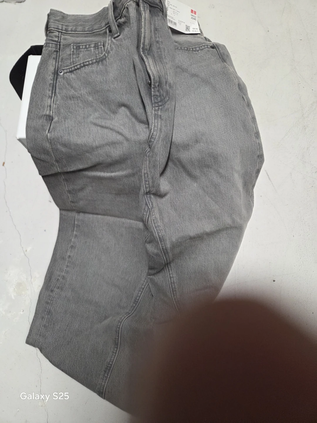 UNIQLO Women's High-Waisted Flare Jeans - Grey - photo 3
