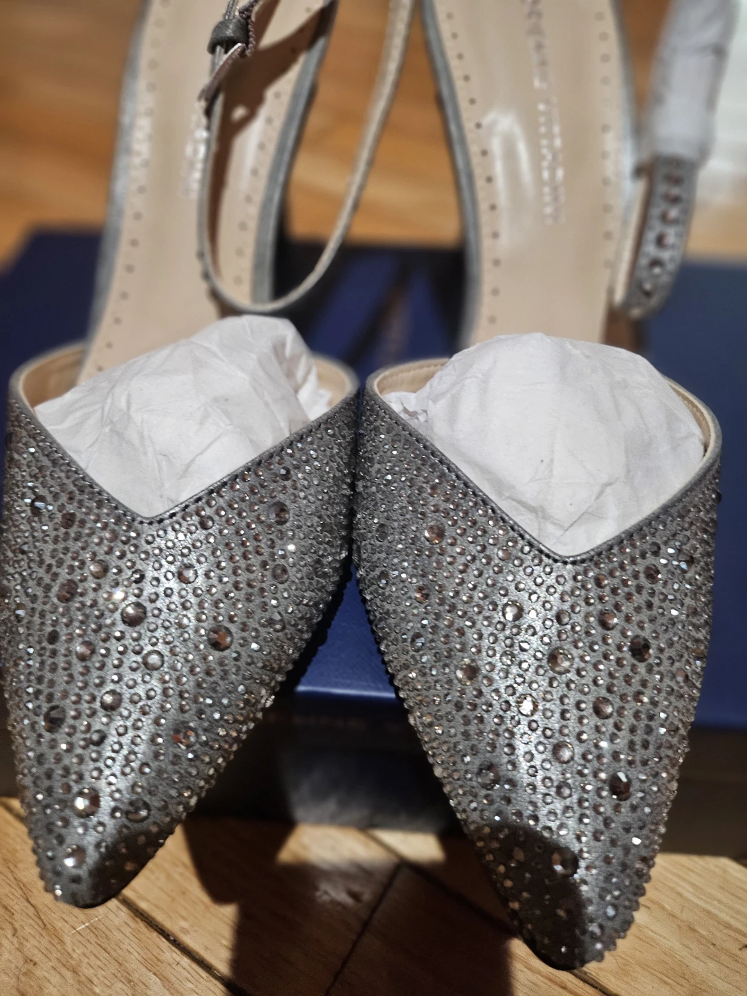 Adrienne Vittadini Norenna Pewter Metallic Heels Size 8M