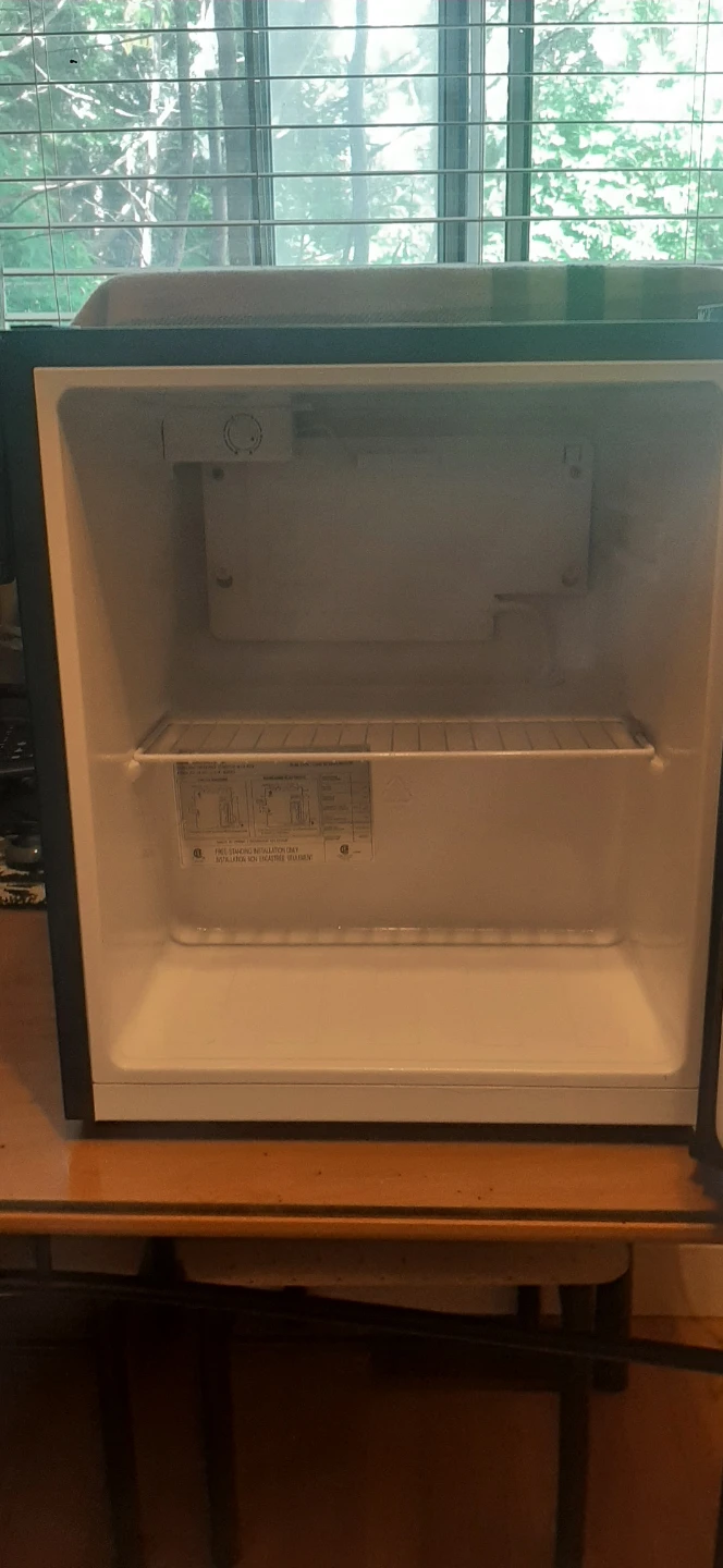 Danby Compact Black Mini Fridge - photo 2